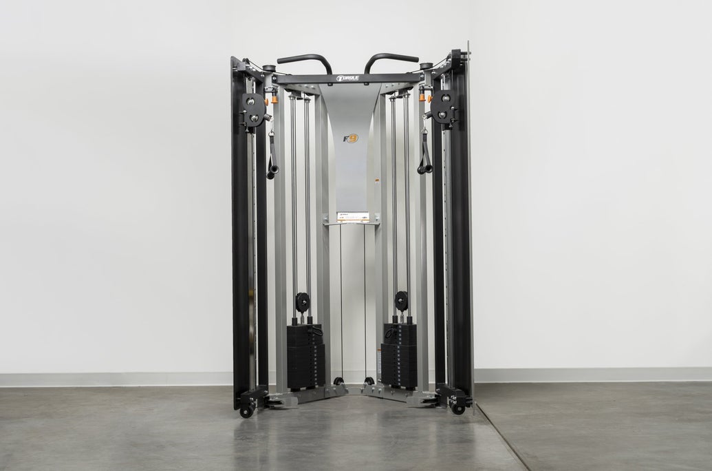 Torque-F9-Functional-Traininer-bei-pullsh9 Torque F9 Aufklappbarer Functional Trainer bei pullsh