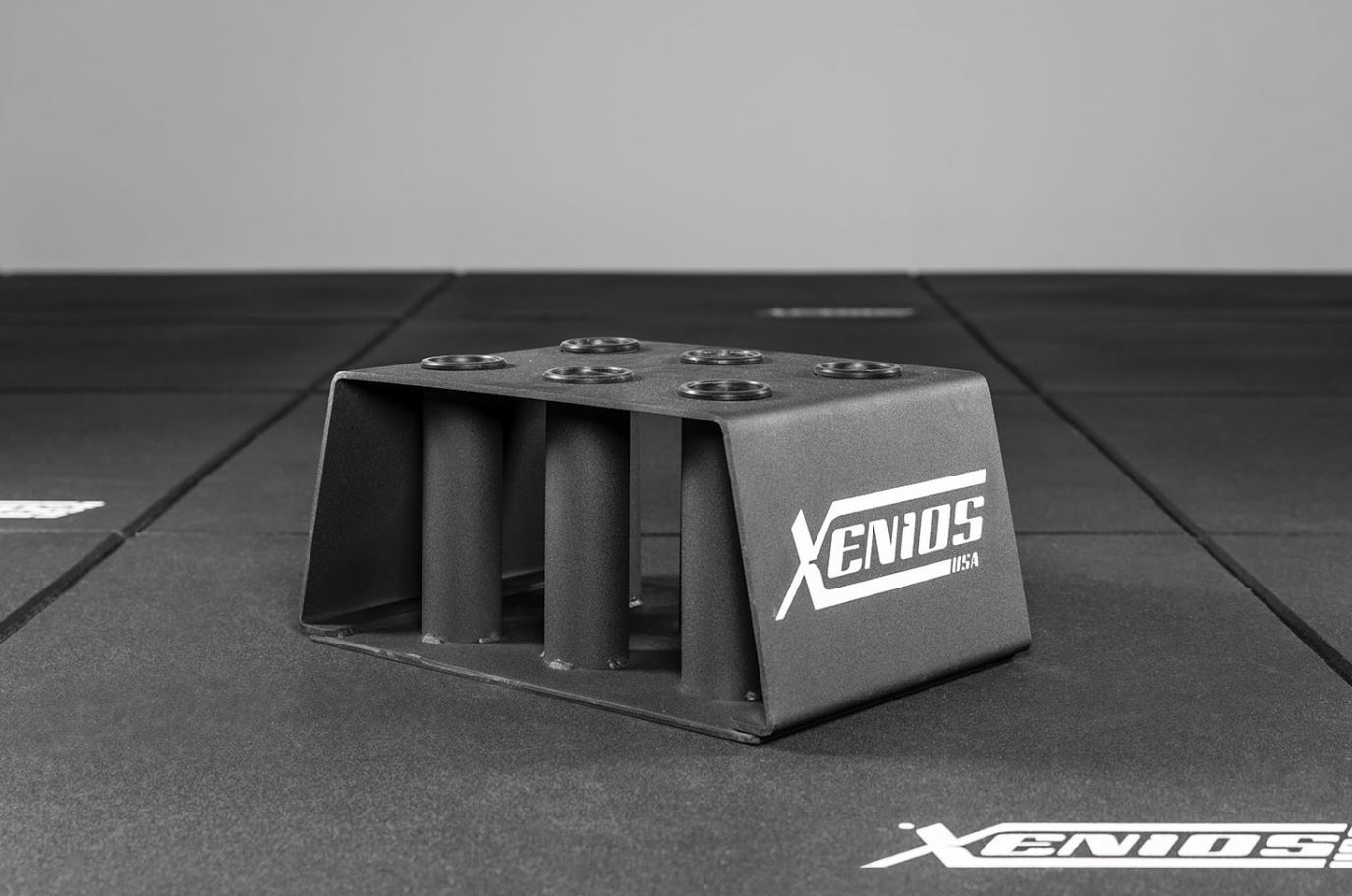 Xenios Floor Bars Rack