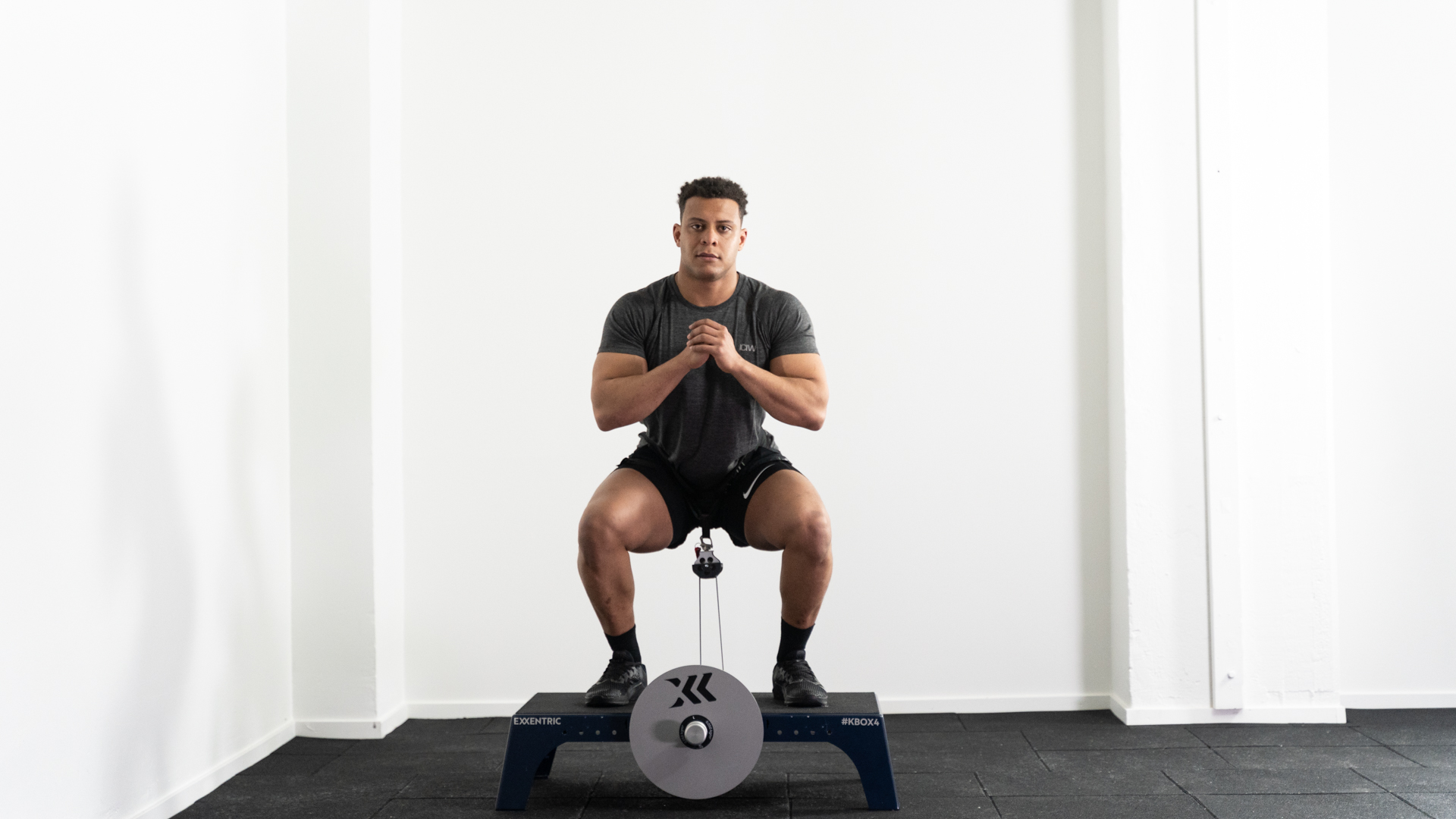 kBox4-Hip-Belt-Squat2 Exxentric kBox4 Pro - Sets