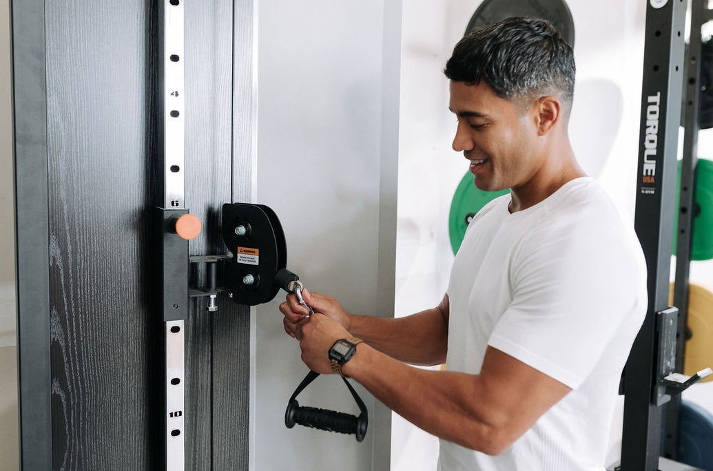 Torque-F9-Functional-Traininer-bei-pullsh6 Torque F9 Aufklappbarer Functional Trainer bei pullsh