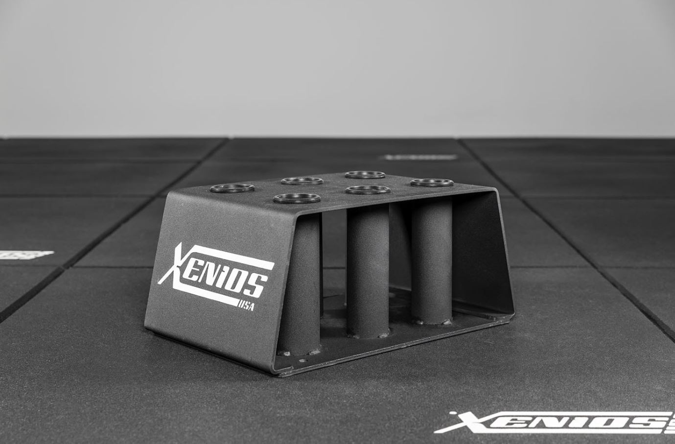 Xenios Floor Bars Rack