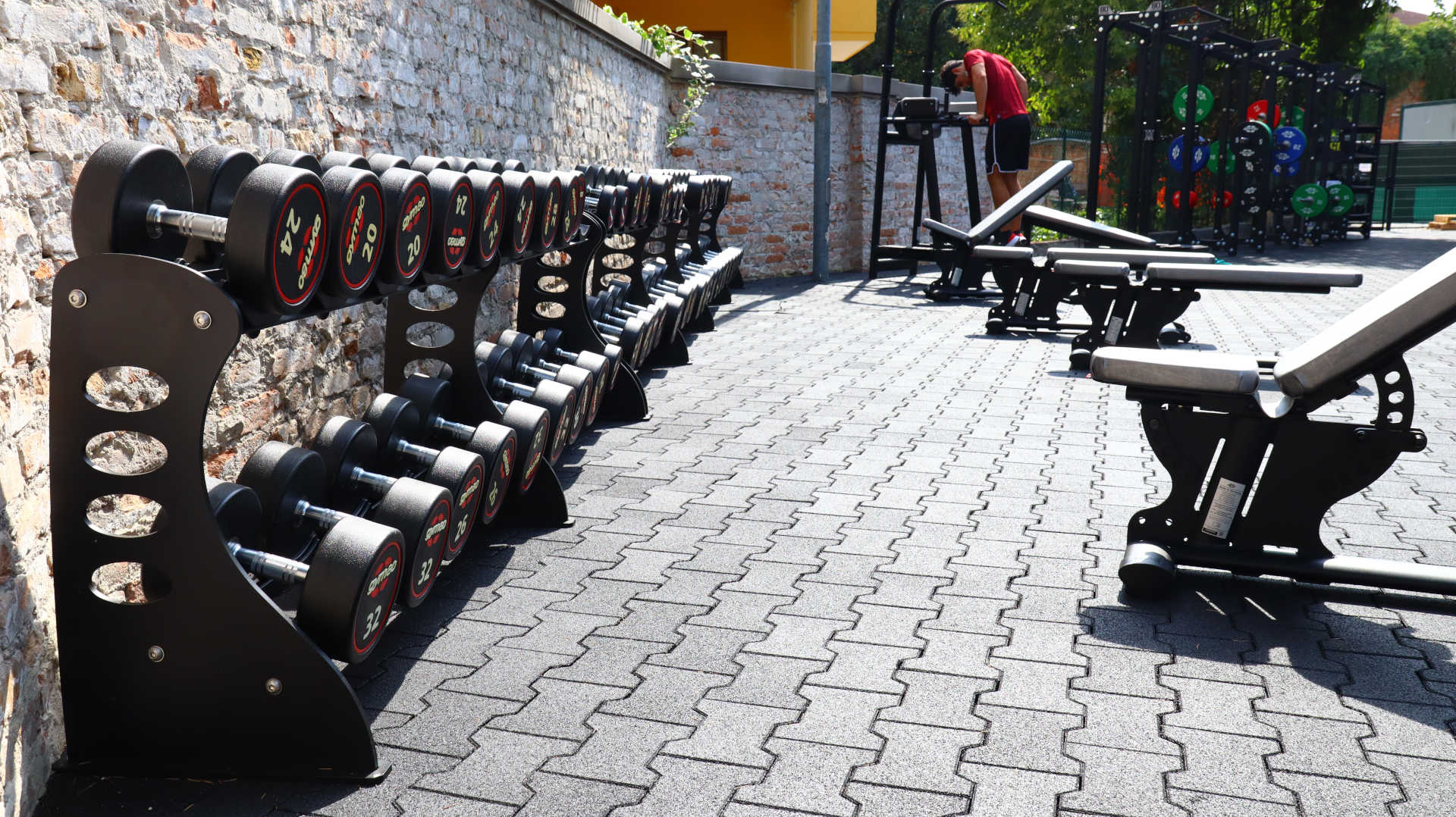 SPORTEC® multi-pavers in Pflastersteinoptik