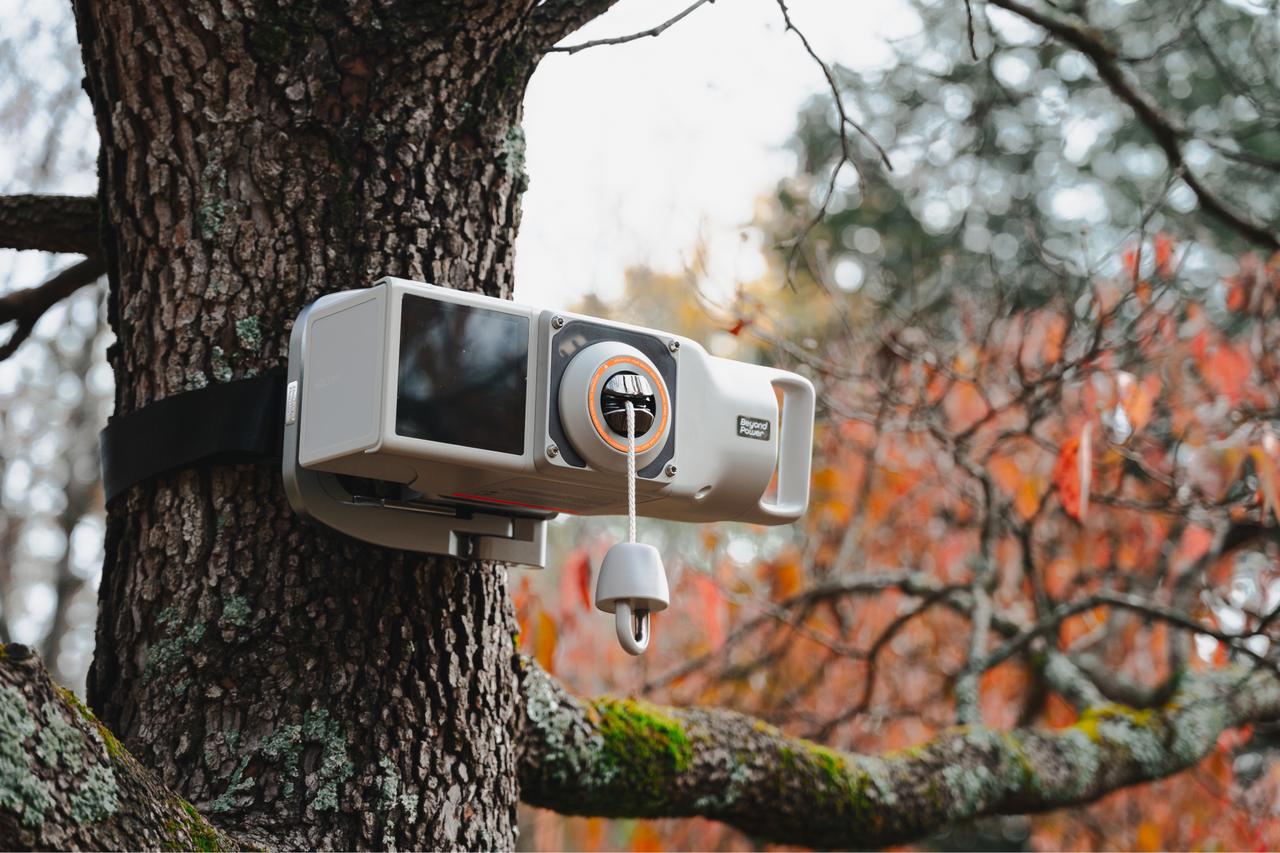 Beyond Power Strap Mount