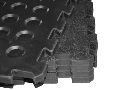Quadratische Puzzlematte aus Massivgummi