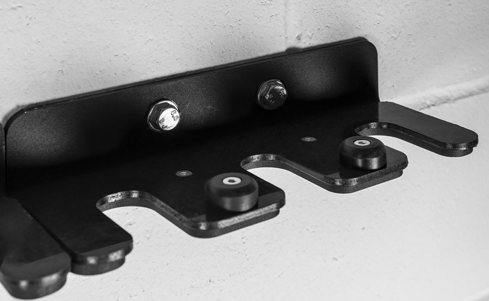 Xenios senkrechte Wandhalterung für Langhanteln