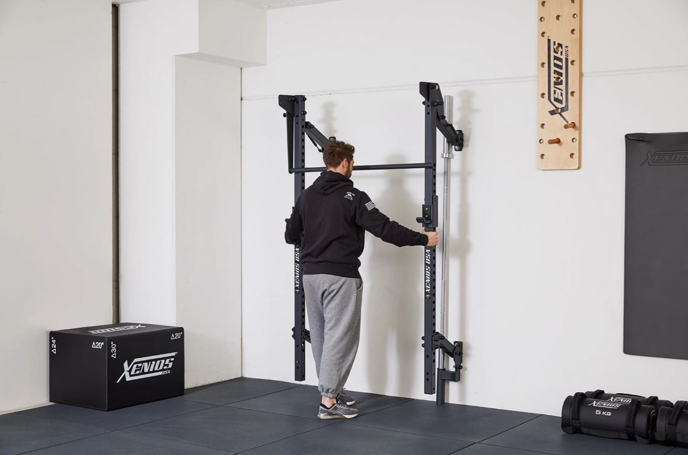 Xenios-Liftable-Rack-mit-Klimmzustange-bei-pullsh_3 Liftable Rack mit Klimmzugstange bei pullsh