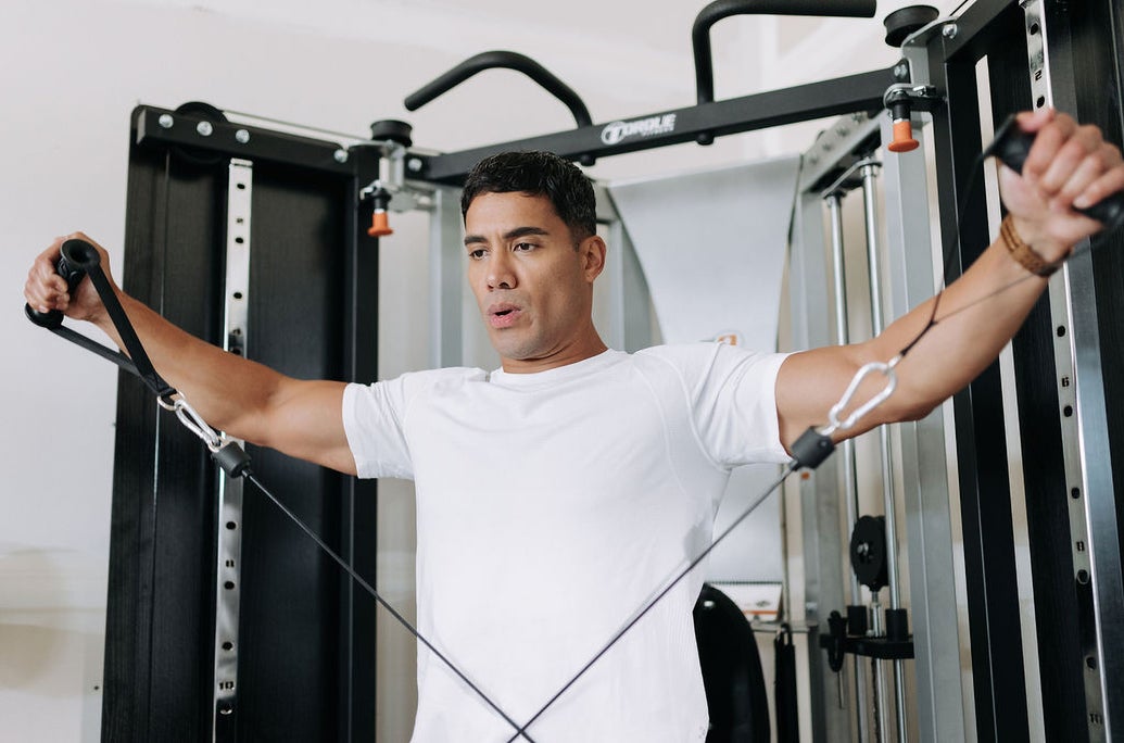 Torque-F9-Functional-Traininer-bei-pullsh4 Torque F9 Aufklappbarer Functional Trainer bei pullsh