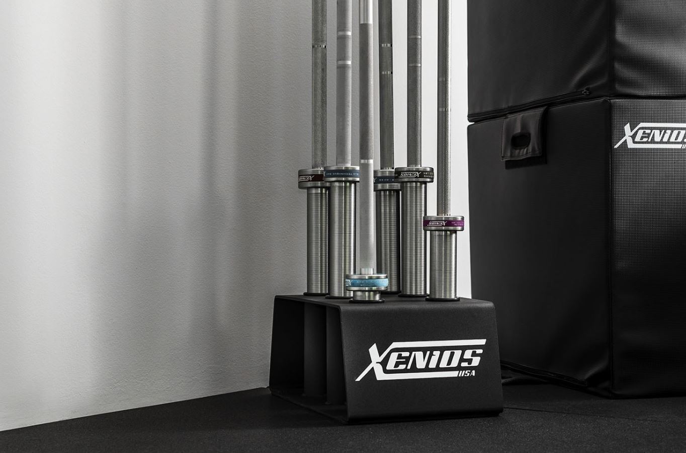 Xenios Floor Bars Rack
